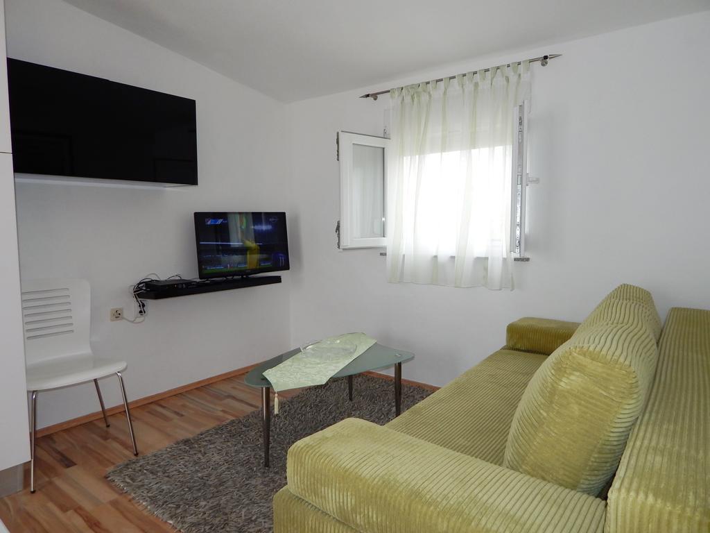 Apartments Nedjeljka Ražanj Εξωτερικό φωτογραφία