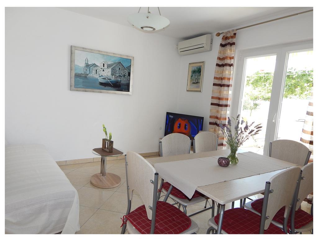 Apartments Nedjeljka Ražanj Δωμάτιο φωτογραφία